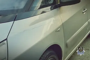 Porysował auto płytką ceramiczną. Miał ponad 3,5 promila
