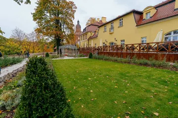 Odrestaurowany taras jak z początku XX wieku [ZDJĘCIA]