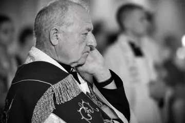 Zmarł ks. prał. Ryszard Szkoła, był proboszcz wałbrzyskiej parafii