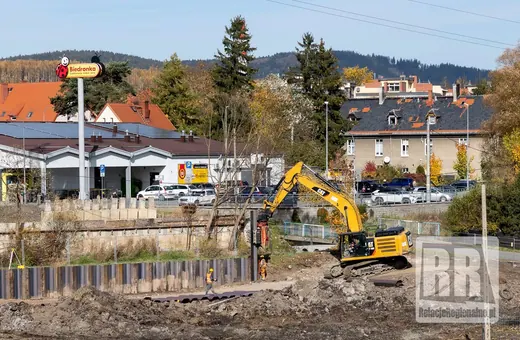 Praca wre przy budowie nowego osiedla mieszkaniowego