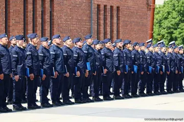 Szukają chętnych do pracy w policji