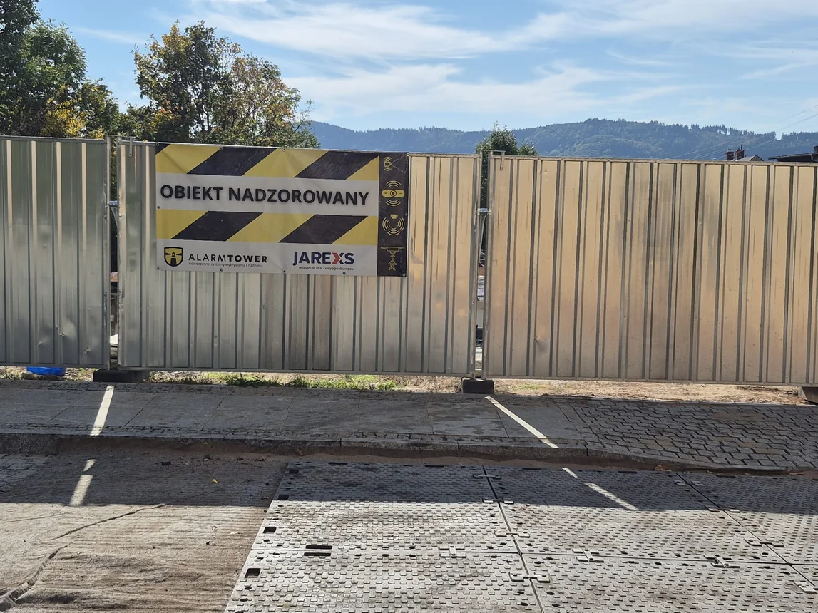 Trwa budowa remizy i schronu