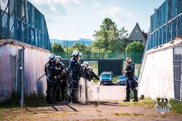Przygotowani na starcie z kibolami