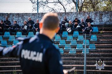 Przygotowani na starcie z kibolami