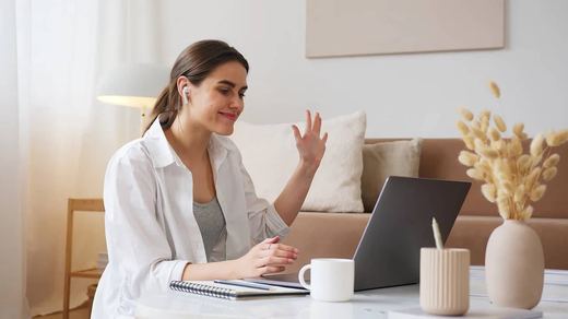 Home office a zdrowie psychofizyczne. Jak nie wypalić się pracując z własnej kanapy?