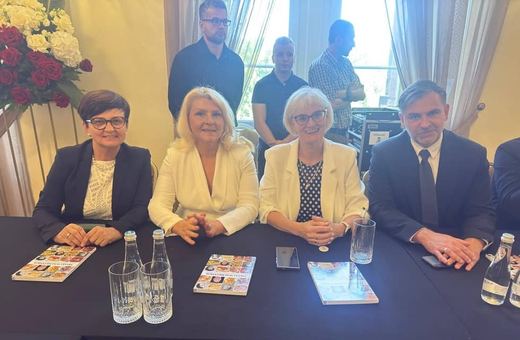 Radny Sosiński ocenia uroczystą sesję