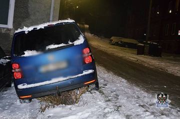 Narozrabiał na Azaliowej