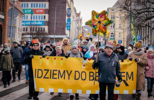 Orszak przeszedł przez Wałbrzych