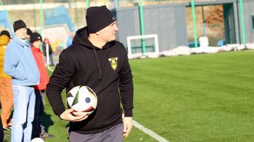 Solidna lekcja futbolu