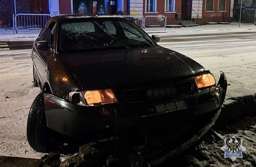"Przestawił" murek na Niepodległości