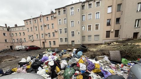 Odpady nadal nie trafiają do pojemników