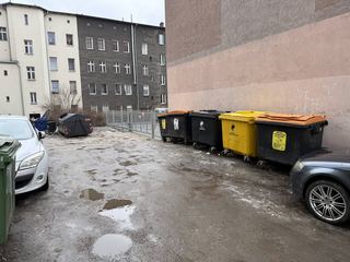 Odpady nadal nie trafiają do pojemników