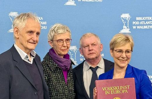 Powrót stuletniego albumu