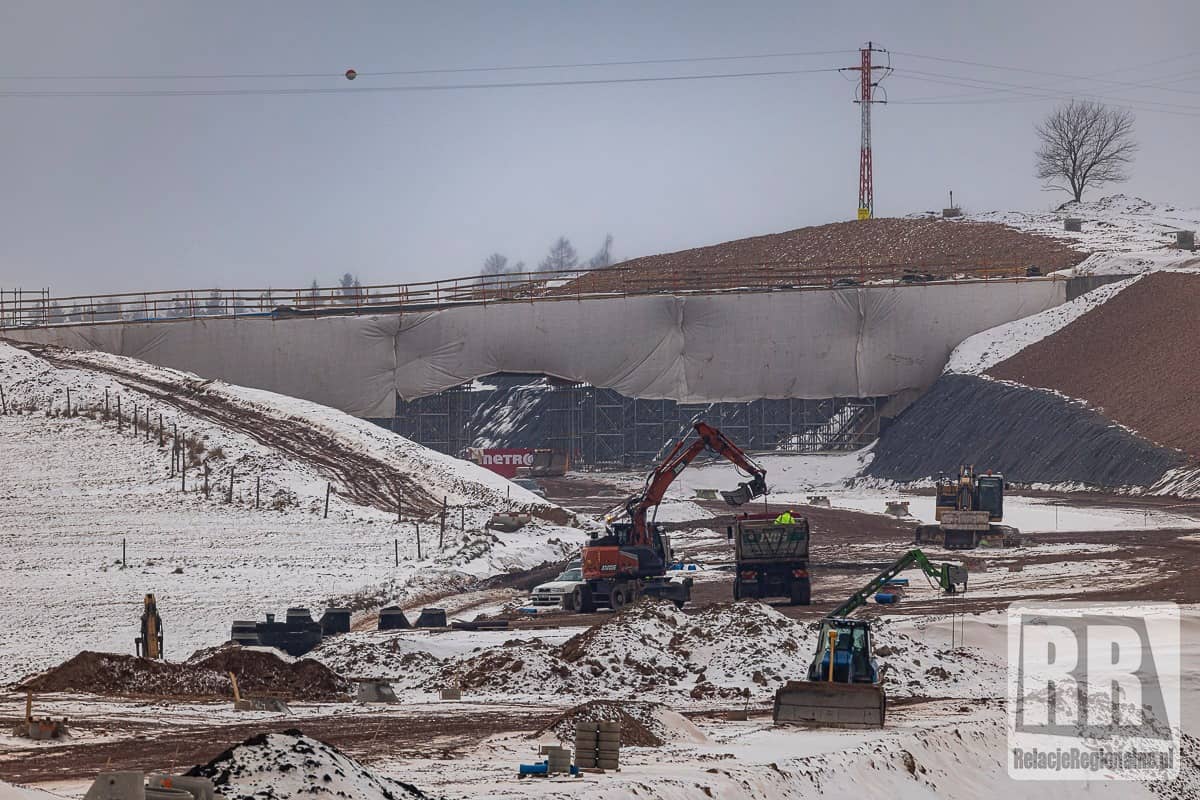 Budowa czeskiej D11, przedłużenie polskiej S3