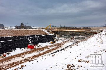 Budowa czeskiej D11, przedłużenie polskiej S3