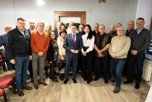 Michał Jaros czy Monika Wielichowska?