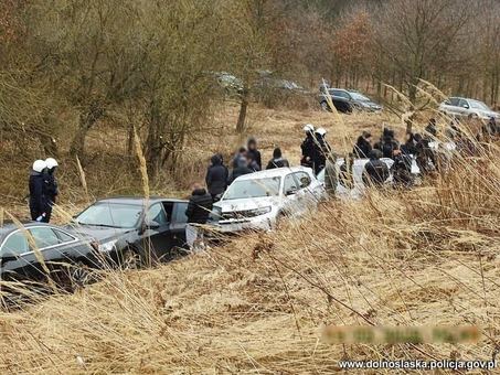 Policjanci udaremnili ustawkę kibiców