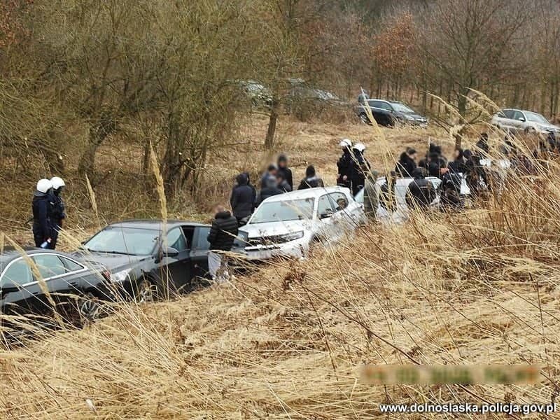 Policjanci udaremnili ustawkę kibiców