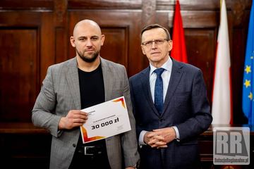 Wręczono dotacje organizacjom pozarządowym