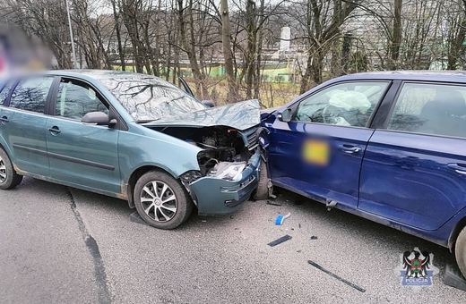 Zasnął za kierownicą