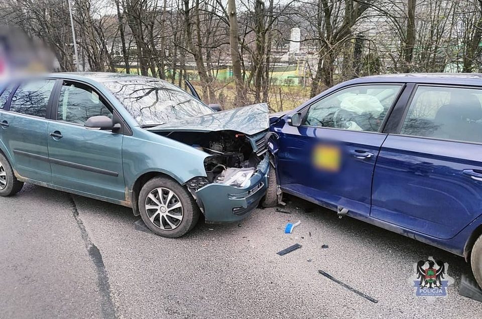 Zasnął za kierownicą