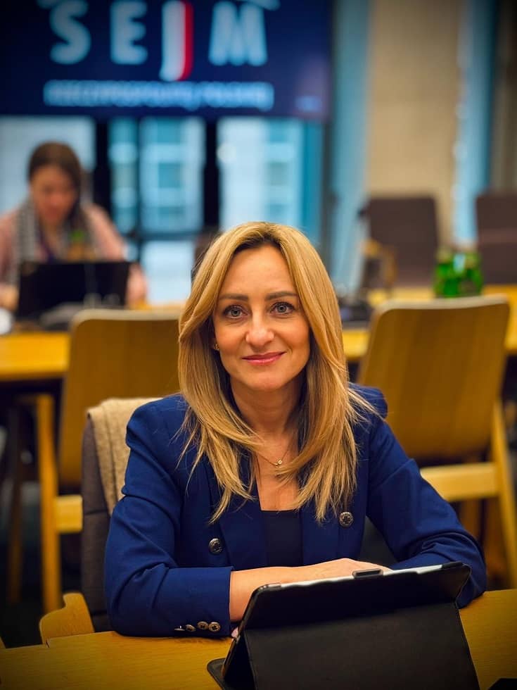 Posłanka Bielawska do Ministra Czarnka – "odczep się Pan od Wałbrzycha!"