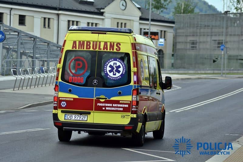 Brutalny atak na ratowników medycznych. Pielęgniarka trafiła na SOR!