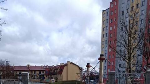 Ukradli furtkę z placu zabaw...