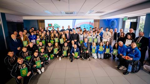 98 osób ze stypendiami sportowymi