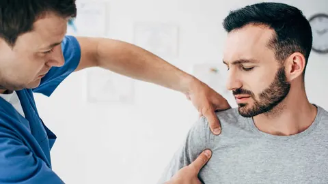 Endoproteza barku – wskazania, przebieg operacji i rehabilitacja po zabiegu