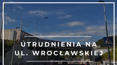 Będą układać ostatnią warstwę asfaltu na Wrocławskiej